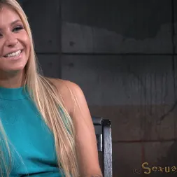 Madelyn Monroe に 'Insex' かなりブロンドのMadelyn Monroeは顔を伏せて、お尻をつけて、残酷なdeepthroatで大まかにファックしました！ (サムネイル 2)